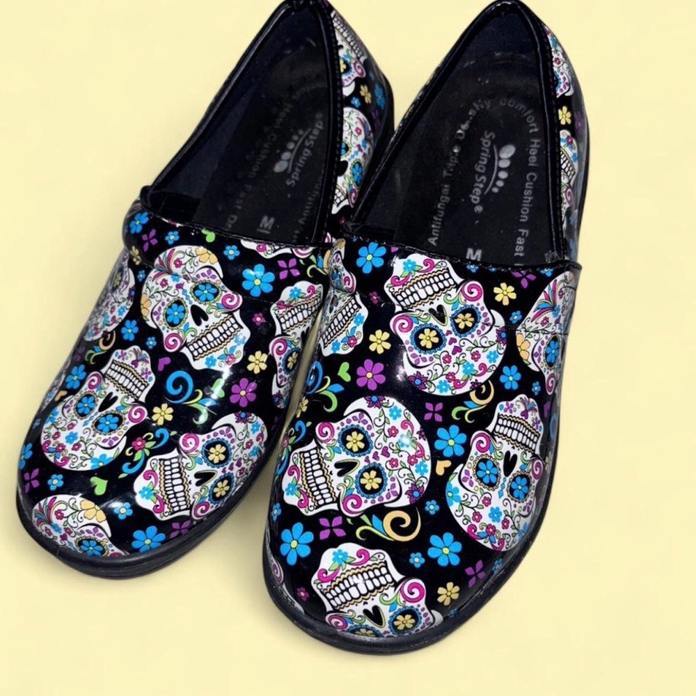 Spring Step Black Sugar Skull Floral Mules